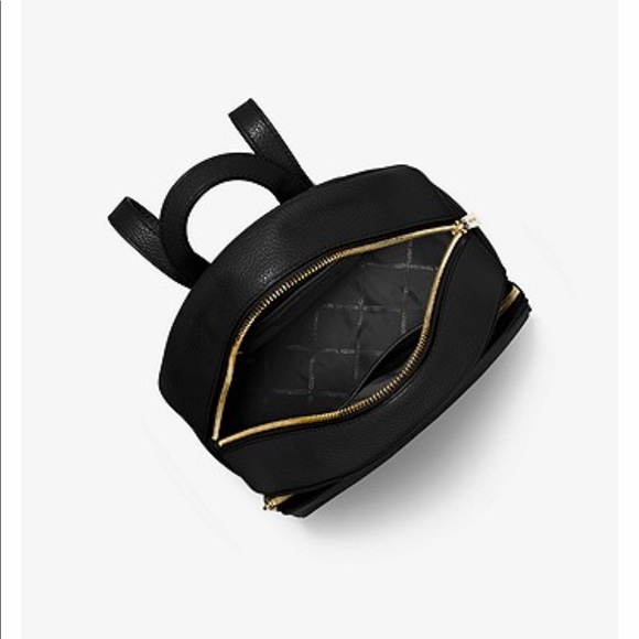 *SOLD* Michael Kors Backpack - Picture 2 of 5